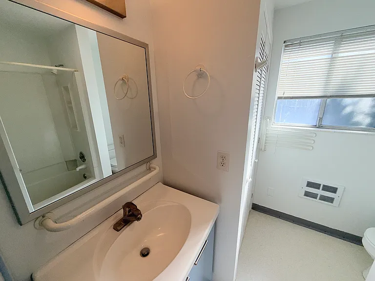 13700 Midvale Ave N #1 — Photo 7