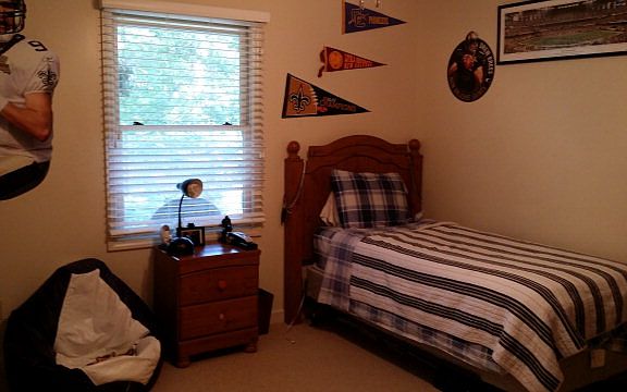 4th image of 977 Deep Woods Dr