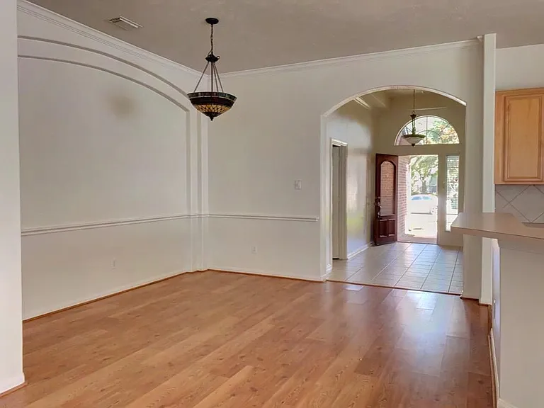 18207 Linden Forest Ln — Photo 9
