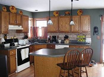 2nd image of 7360 Arbor Ct