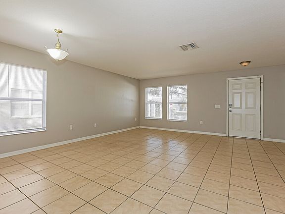 4th image of 7348 Hunters Greene Cir