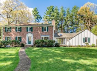 26 Edgemere Rd, Lynnfield, MA 01940