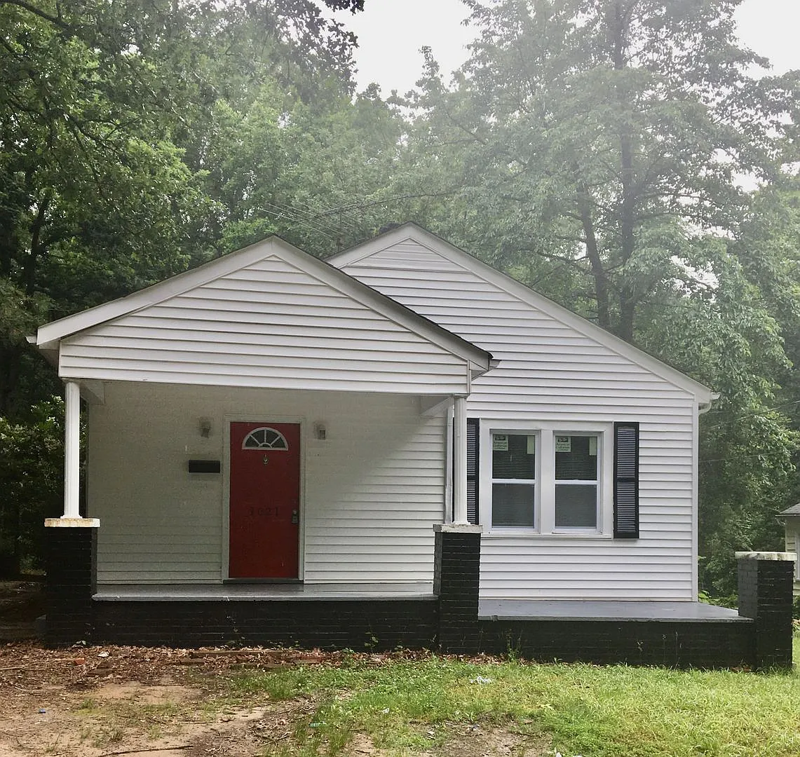 Coming Soon! Huge 3 Bedroom House! — Photo 1