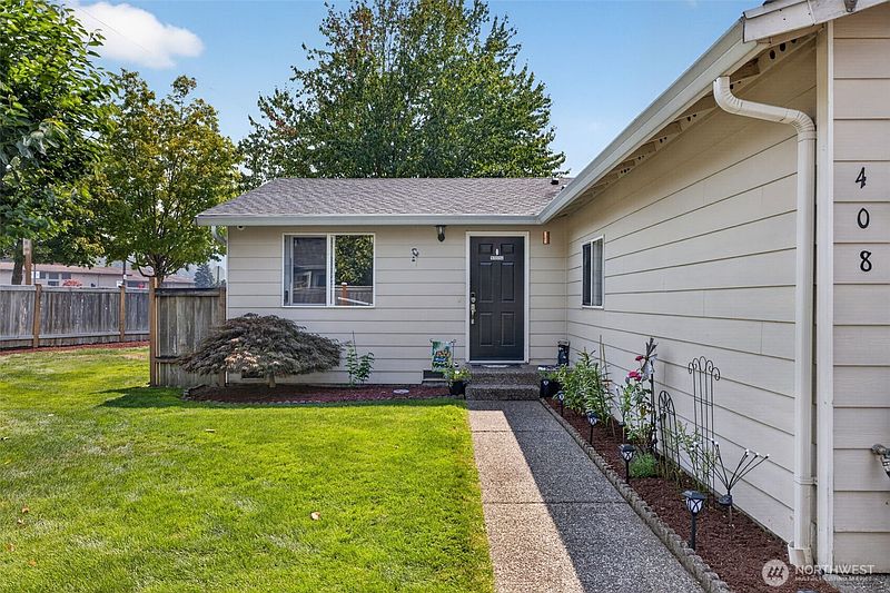 3rd image of 408 Amberwood Circle