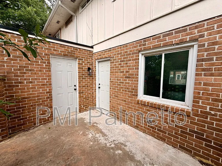 1241 Grove Park Ln — Photo 17