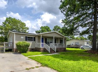 2711 Lowlander Dr, Raeford, NC 28376