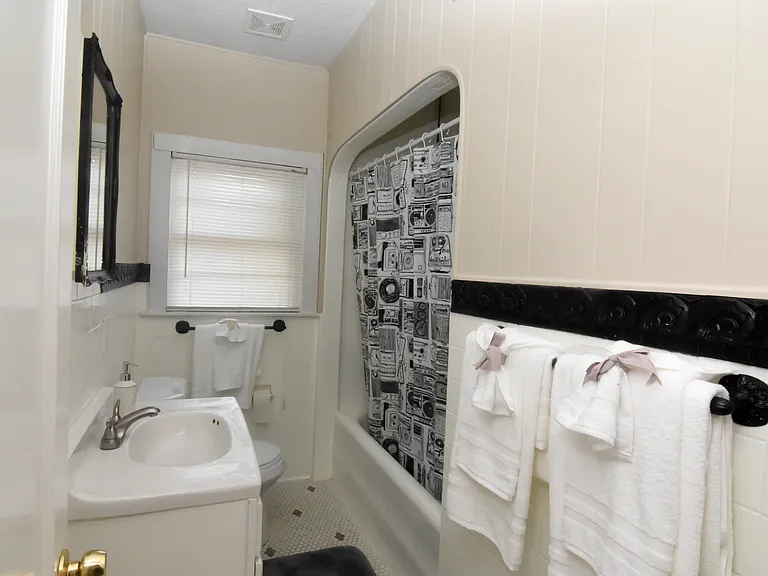 Bathroom #2