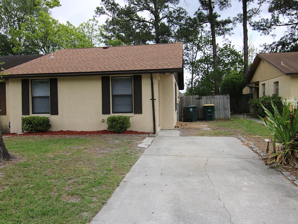 1st image of 2707 Hidden Village Dr