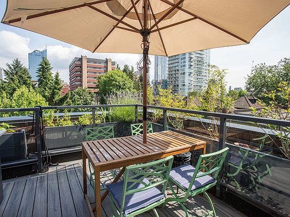 3rd image of 1152 Comox St #2