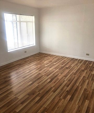 3rd image of 3127 Lasses Blvd