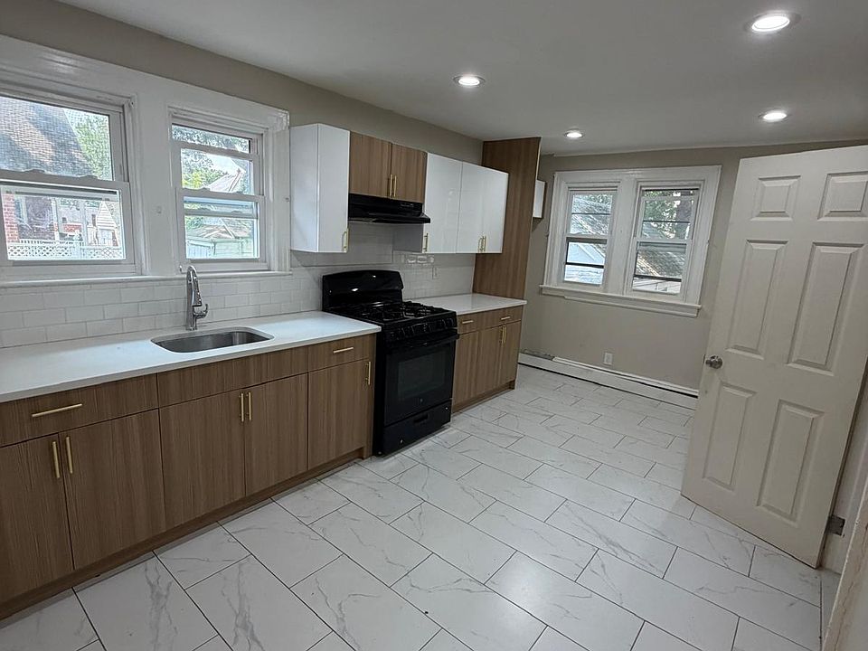 1st image of 712 Sheridan Ave #A