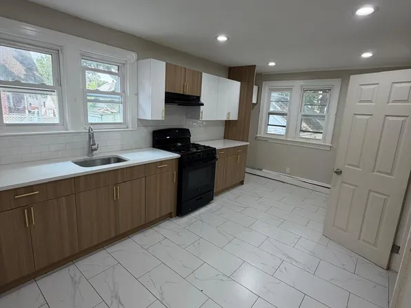 712 Sheridan Ave #A, Roselle, NJ 07203