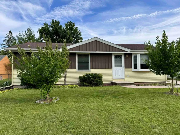 137 Rose St, Fond Du Lac, WI 54937