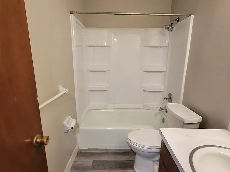 5725 Leavenworth Rd #4 — Photo 24