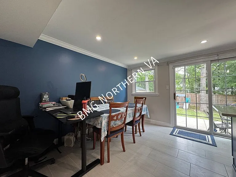 1304 Dulles Pl — Photo 11