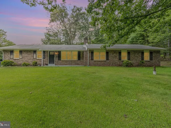 1195 W Broad St, Williamstown, PA 17098