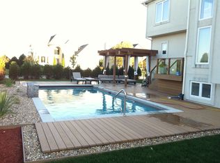 2303 Fescue Rd, Naperville, IL 60564