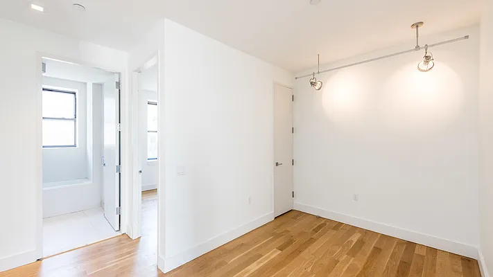 Rented by Nooklyn NYC LLC | media 89