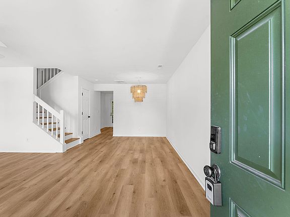 3rd image of 357 Kelsey Blvd