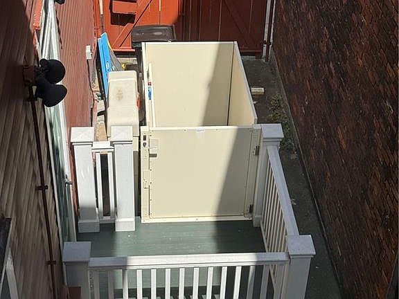 4th image of 914 N Rampart St
