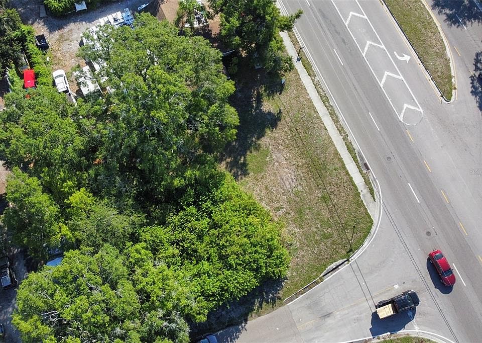 1st image of ST PETERSBURG DRIVE LOT 1
