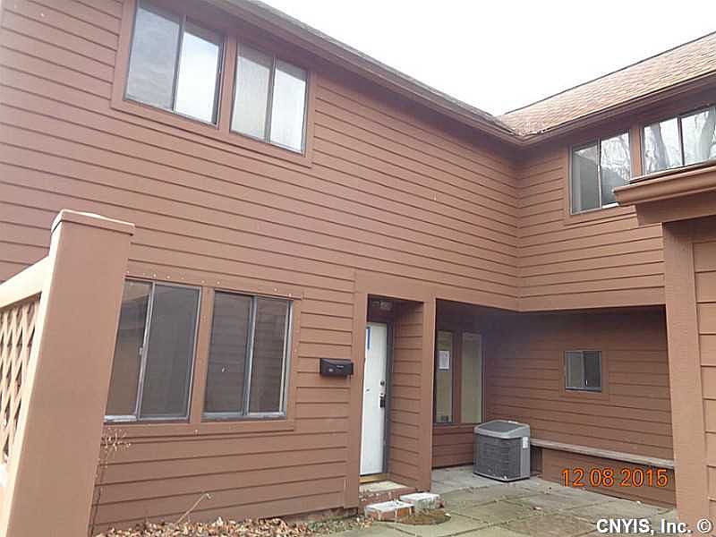 1st image of 292 Higgins Dr