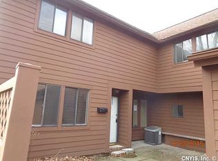 292 Higgins Dr, Baldwinsville, NY 13027