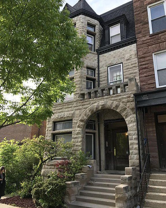 1st image of 750 W Belden Ave