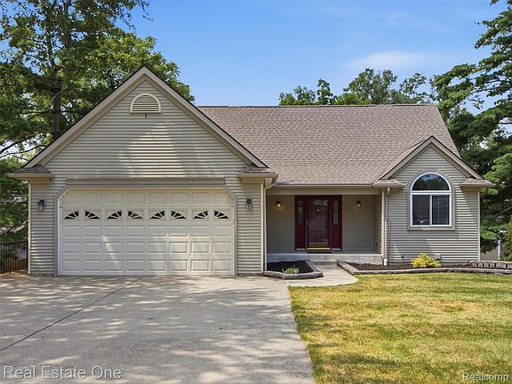 2nd image of 4125 Rural St