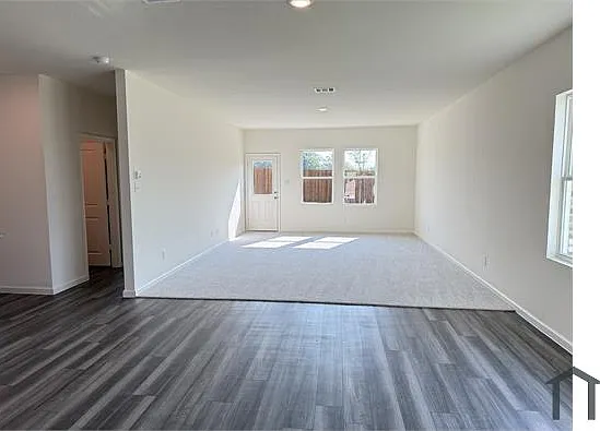 2118 Prairie Ln — Photo 14