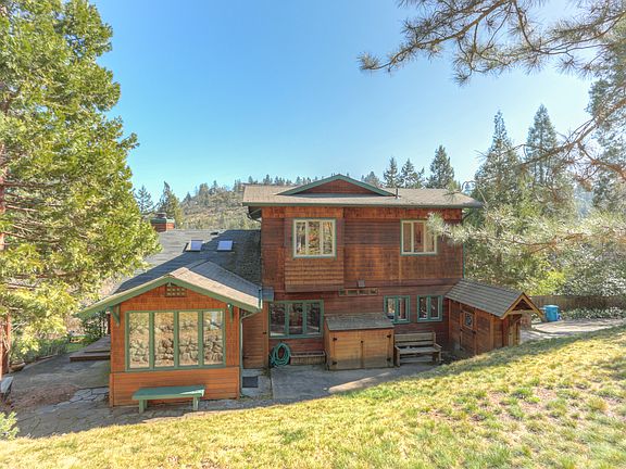 2nd image of 127 Strawberry Ln