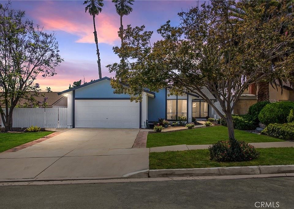 1st image of 2434 Bonita Dr