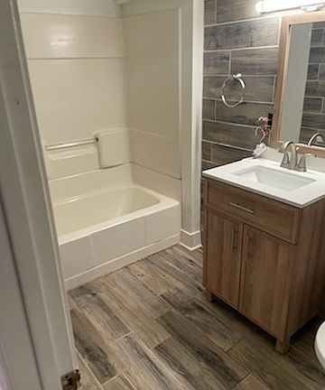 4th image of 202 N Pearl St #Basement