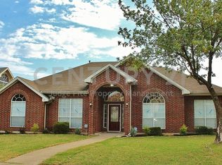 712 Claire View Dr, Desoto, TX 75115