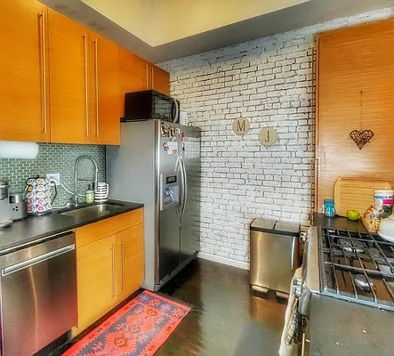 Rented by Corcoran | media 18