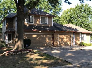 8504 Ditzler Ave, Raytown, MO 64138