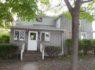 119 N Hickory St, Manteno, IL 60950