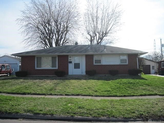 2nd image of 3946 Westmont Pl