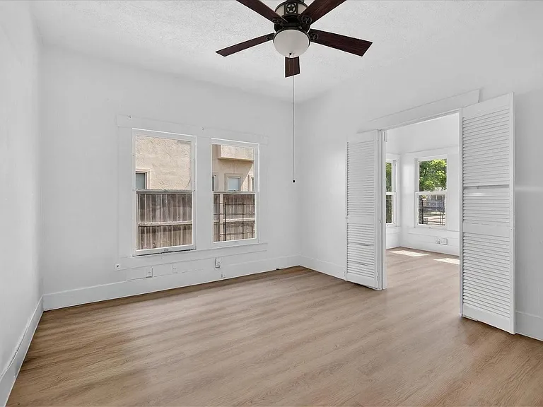 1607 Holman St — Photo 16