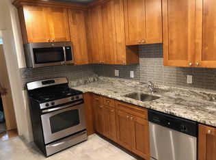 71 Gore St #1R, Cambridge, MA 02141