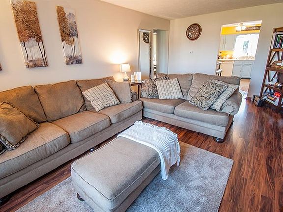 4th image of 906 Pearson Cir Unit 3