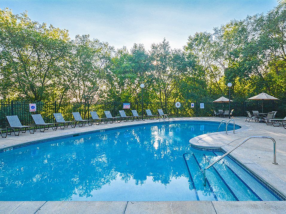 Royal Oaks Apartments 3515 Federal Dr Eagan MN Zillow