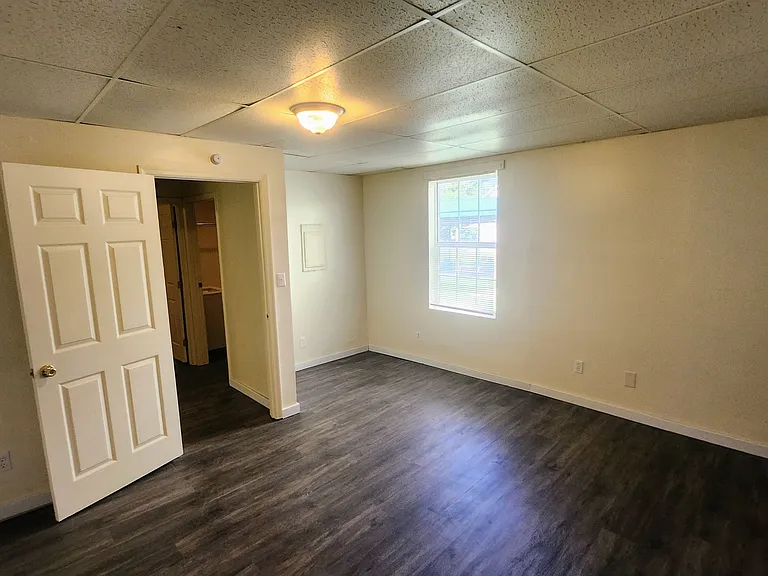 14813 Broadway St SW — Photo 7