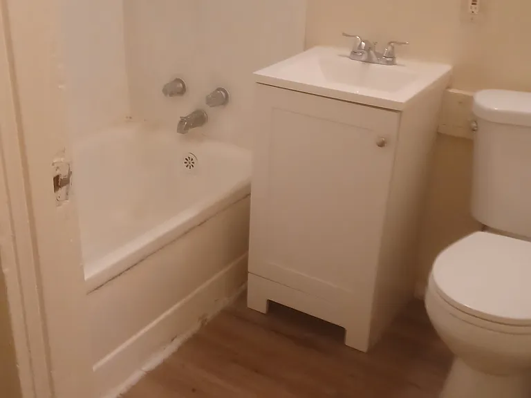 130 S Abbie St #4 — Photo 5