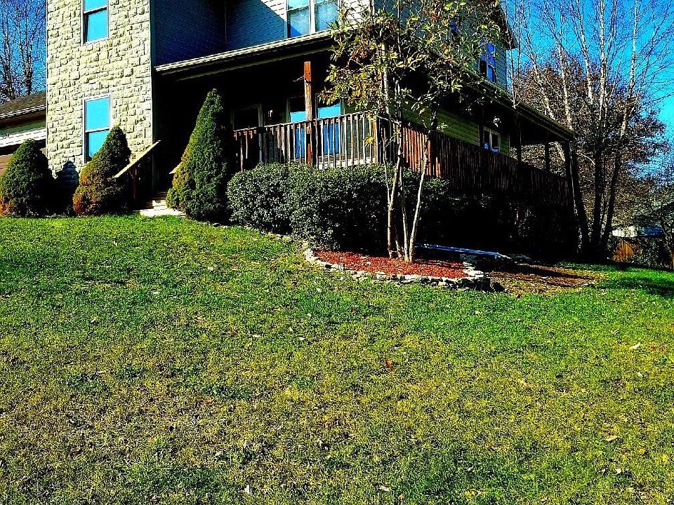 1st image of 101 Baltrusol Ct