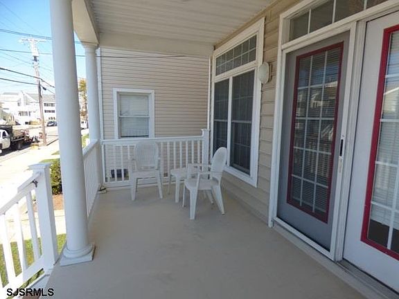 2nd image of 4641 Asbury Ave #1