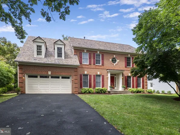 15602 Blackberry Dr, Gaithersburg, MD 20878