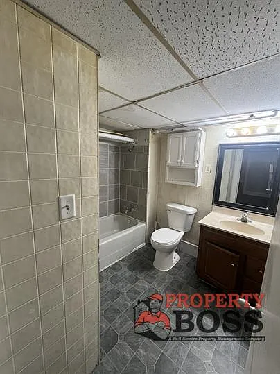4515 Magoun Ave #B — Photo 6