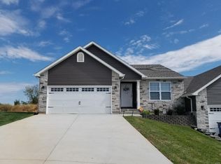 65 Jackson Cir, Festus, MO 63028