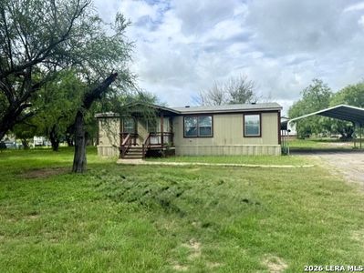 165 County Road 6751, Devine, TX, 78016